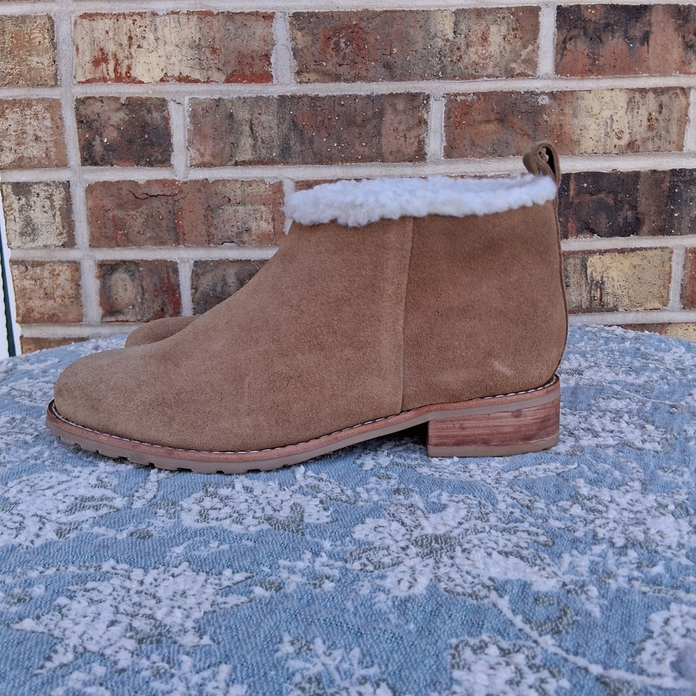 Jack Rogers Sienna Sherpa Lined Suede Booties Sz 9 NEW Water Resistant Trendy - Picture 4 of 15